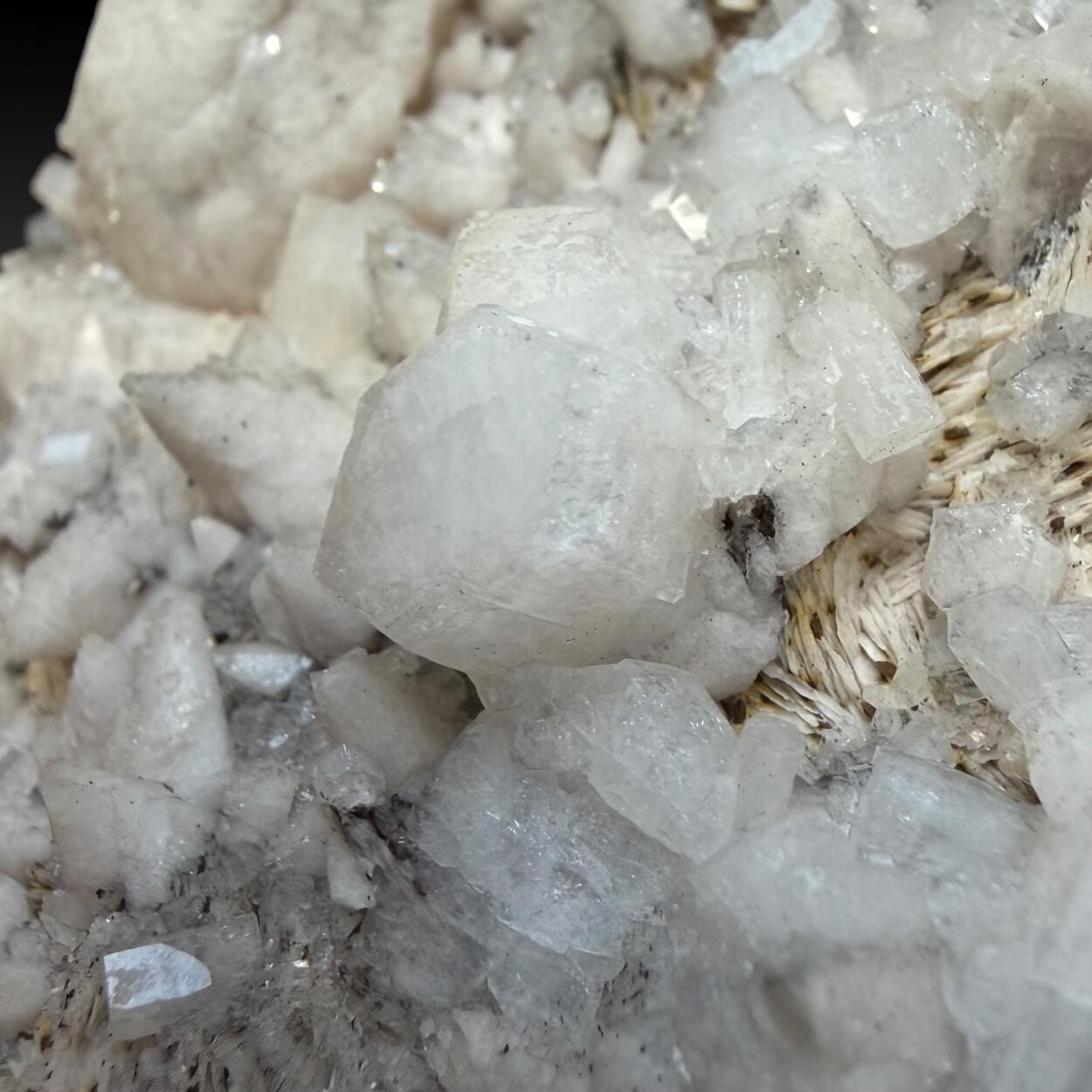 Calcite & Harmotome Brewsterite On Baryte