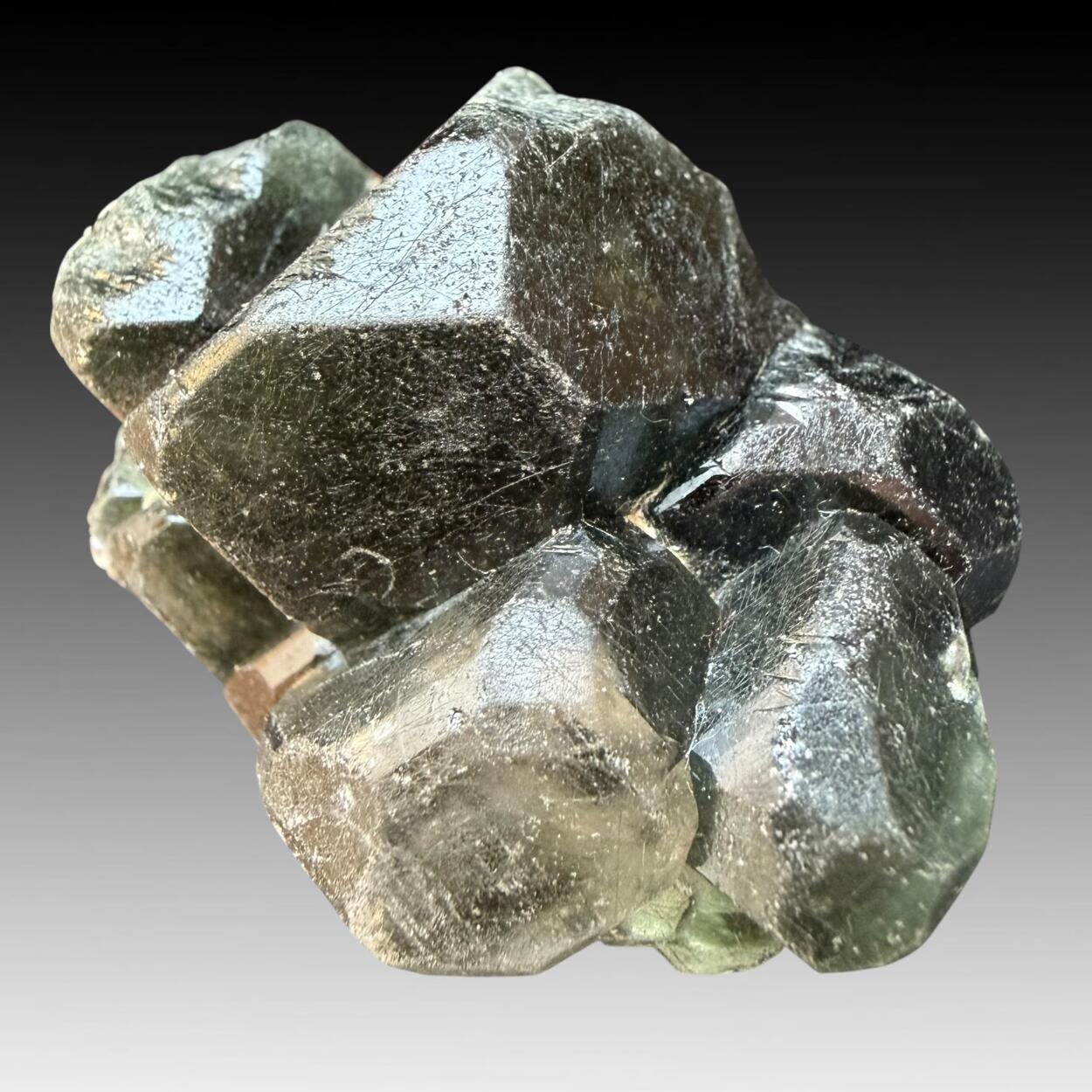 Apatite With Chlorite Inclusions