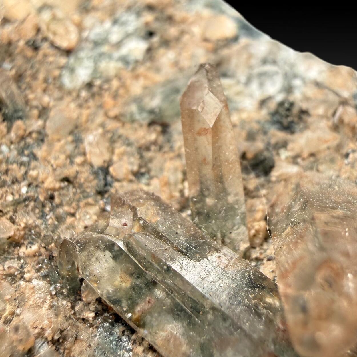 Quartz With Hematite & Chlorite Inclusions