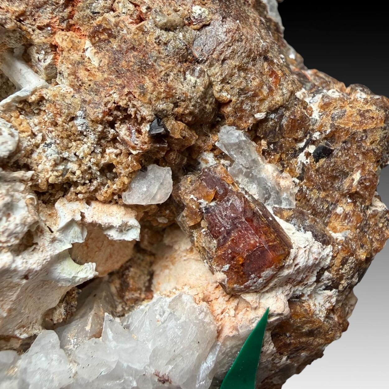 Tetraferriphlogopite With Clinohumite & Pyroaurite