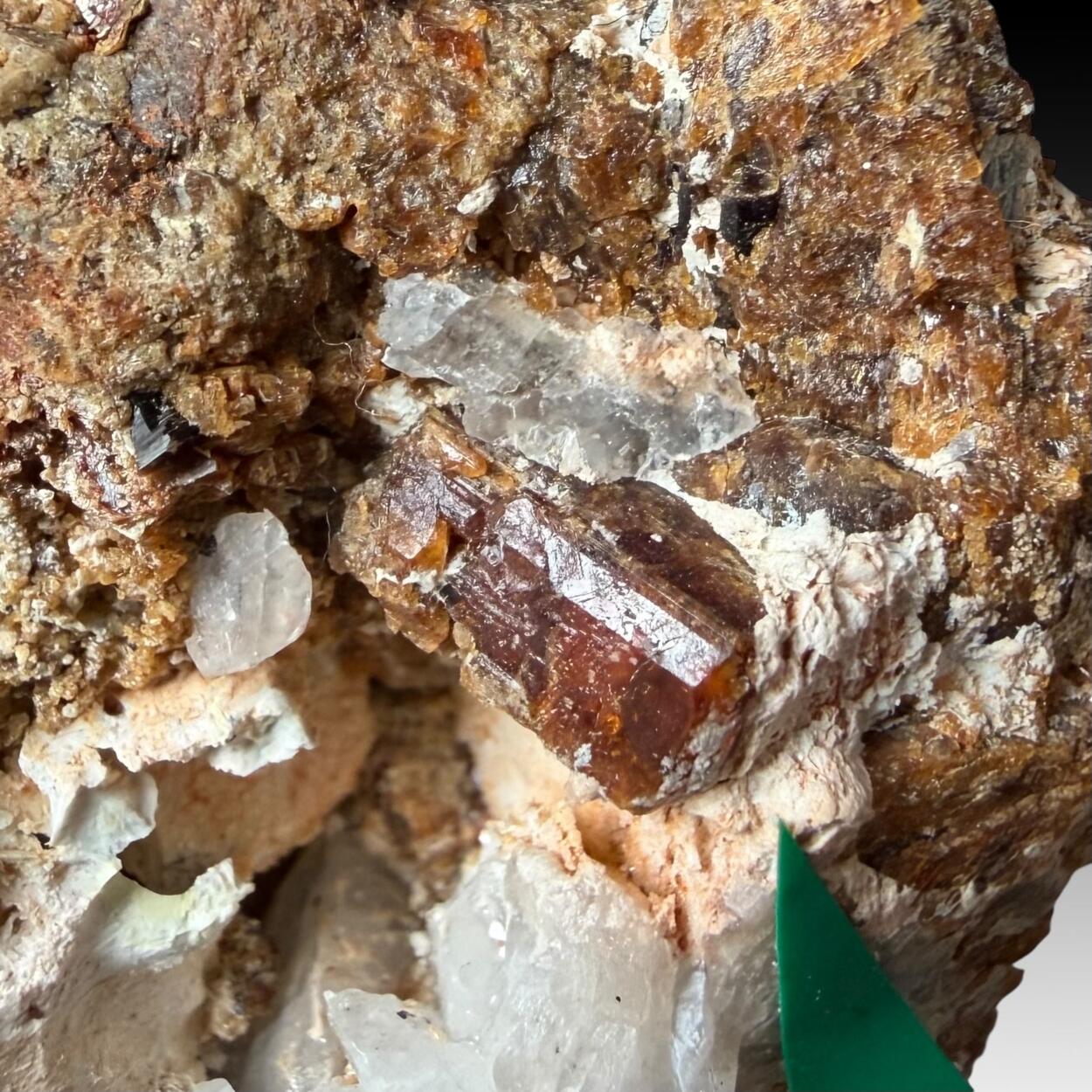 Tetraferriphlogopite With Clinohumite & Pyroaurite