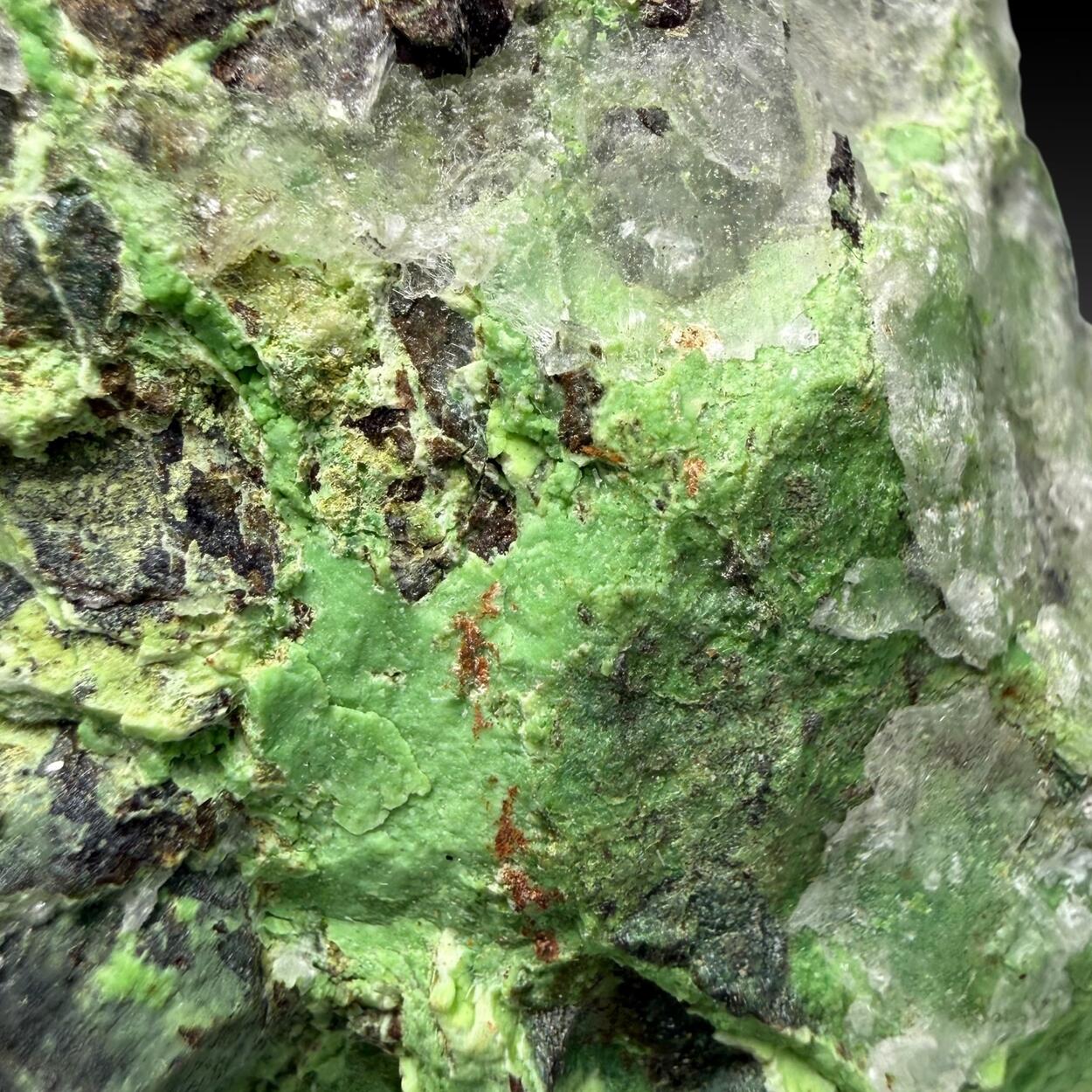 Gillardite & Gaspéite