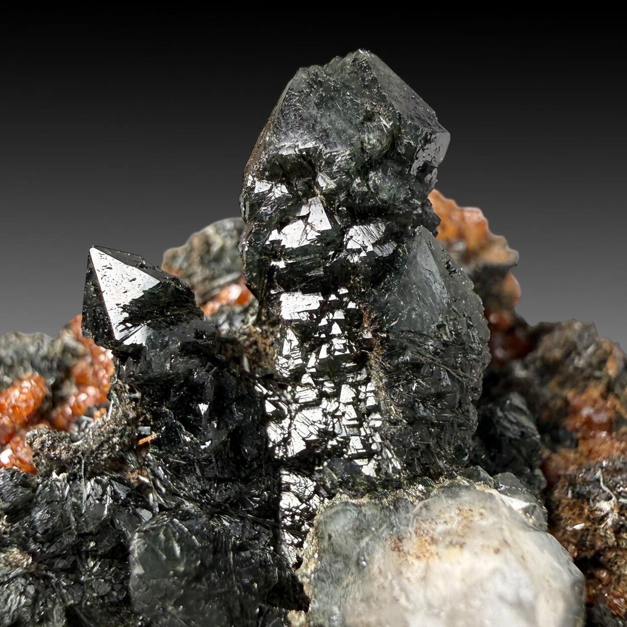 Prase On Andradite