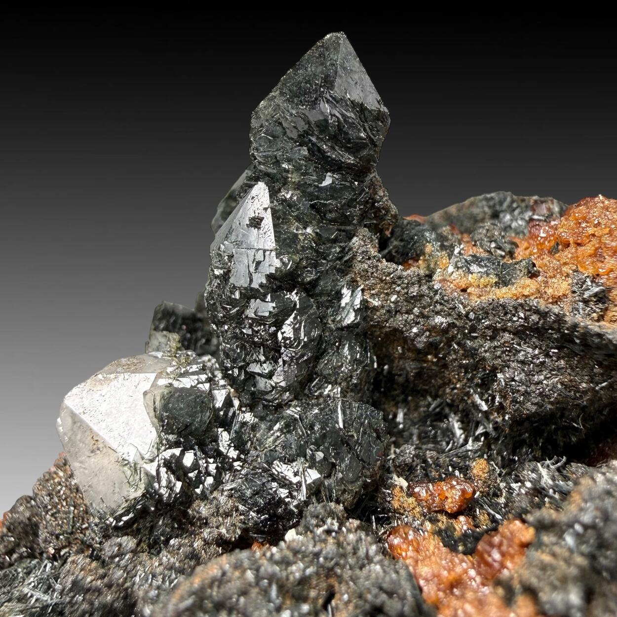 Prase On Andradite