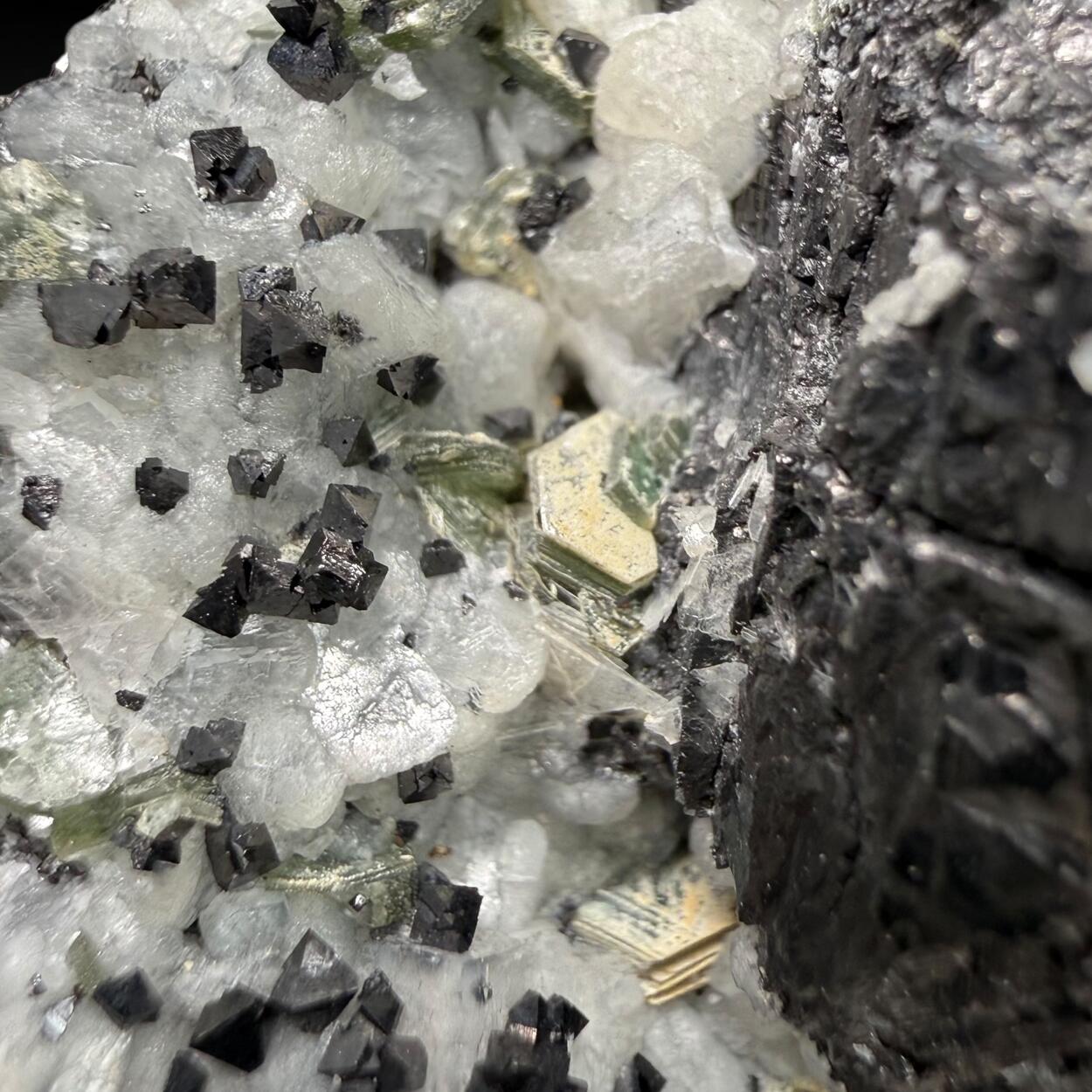 Magnetite With Chondrodite Calcite & Clinochlore