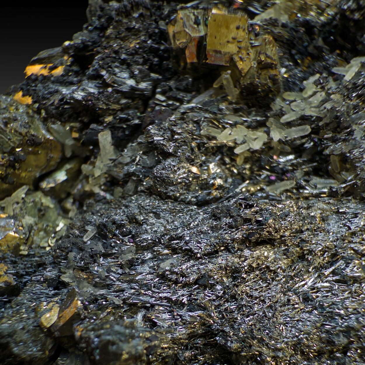 Jamesonite With Pyrite