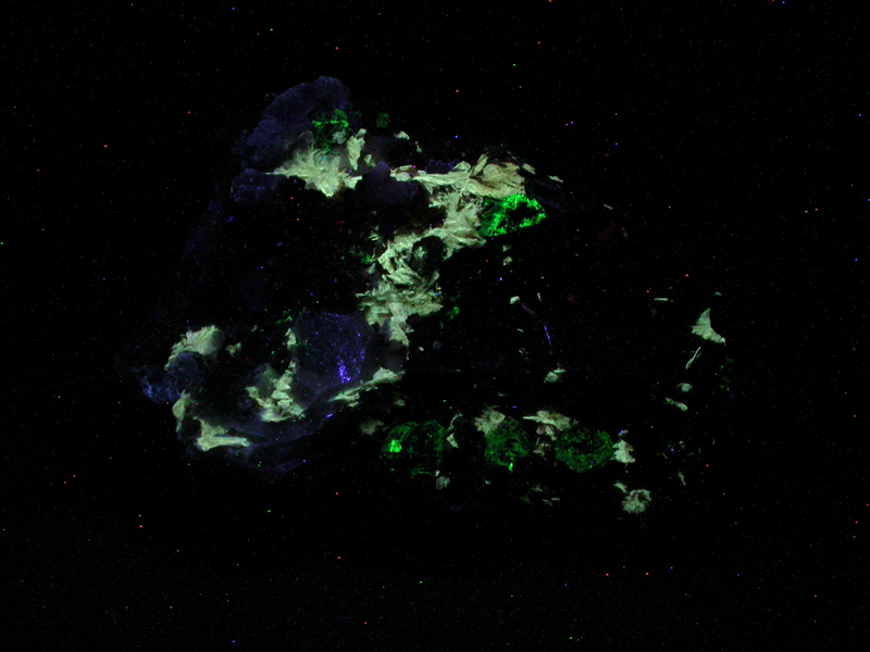 Sérandite & Manganoneptunite