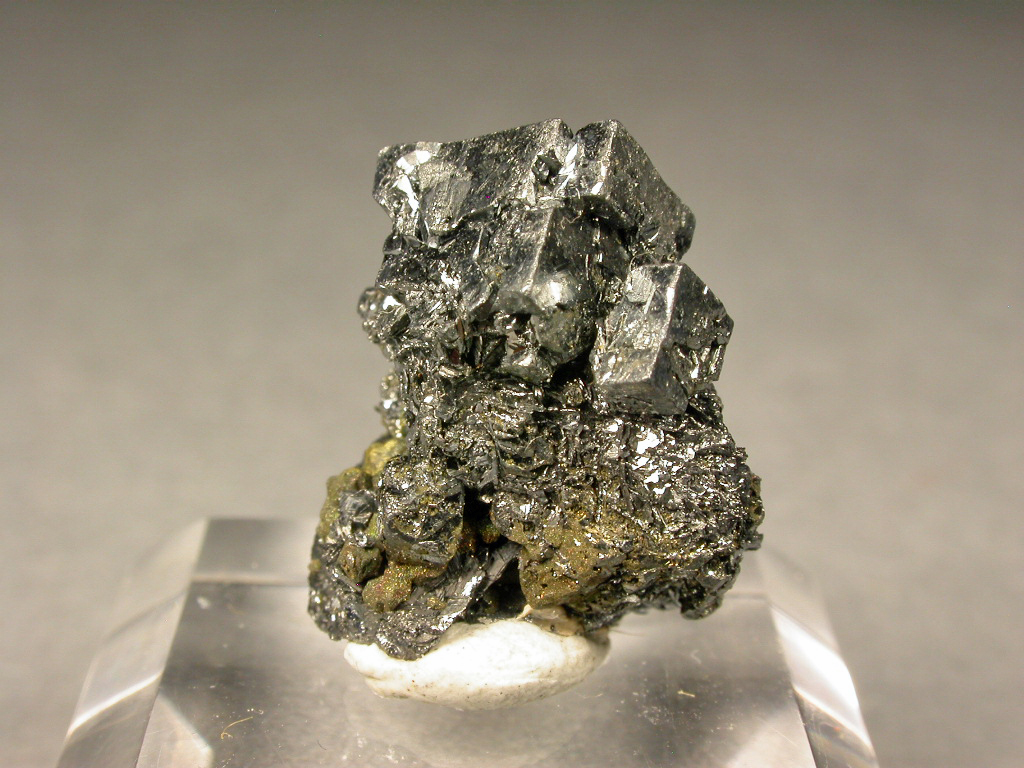 Acanthite Polybasite & Chalcopyrite