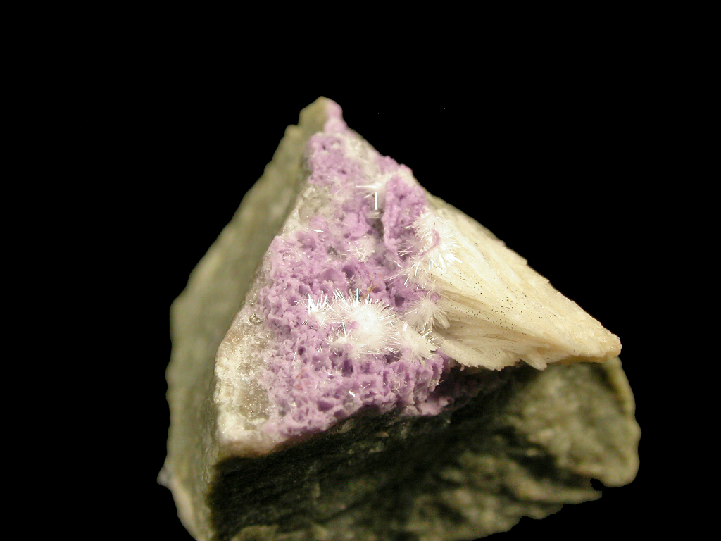 Dawsonite & Fluorite