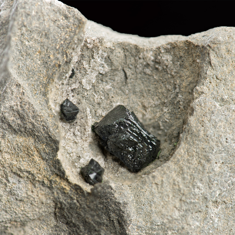 Libethenite