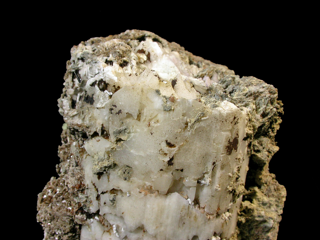 Analcime Leucophanite Rhodochrosite & Ancylite-(Ce)