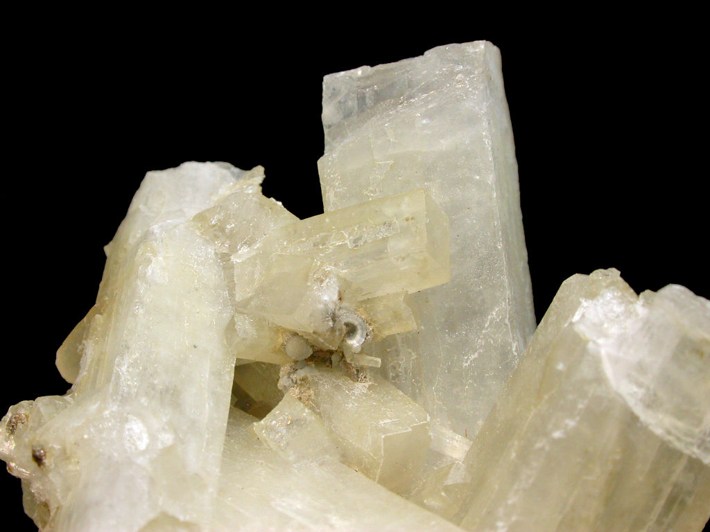 Natrolite Chamosite & Willemite