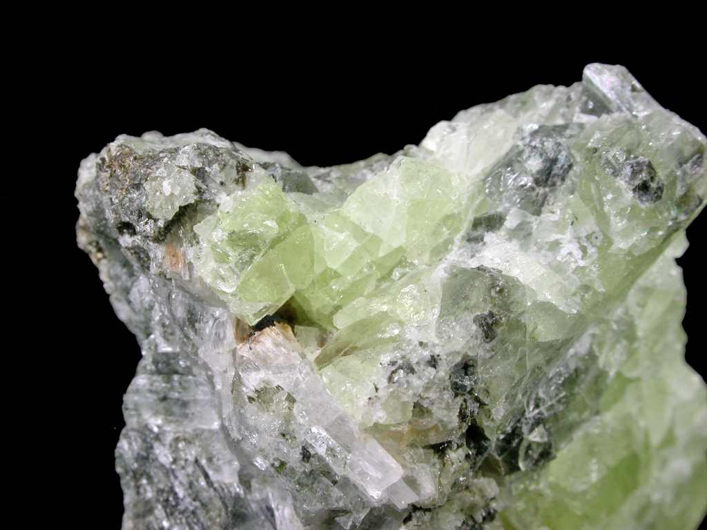 Shortite Vaterite & Pectolite