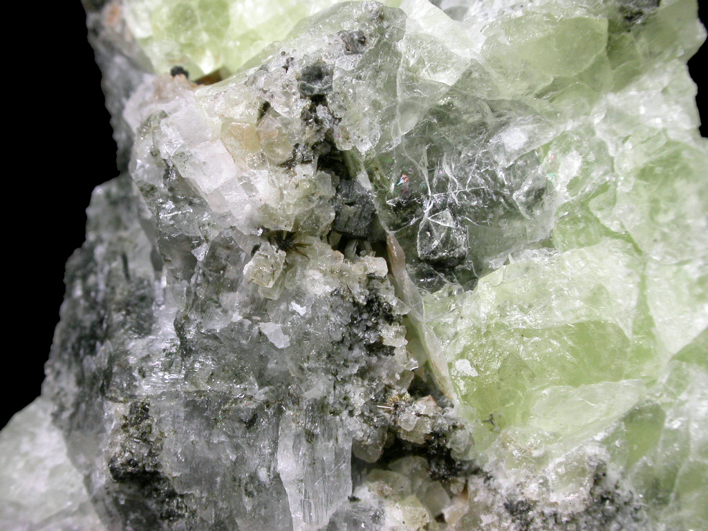 Shortite Vaterite & Pectolite