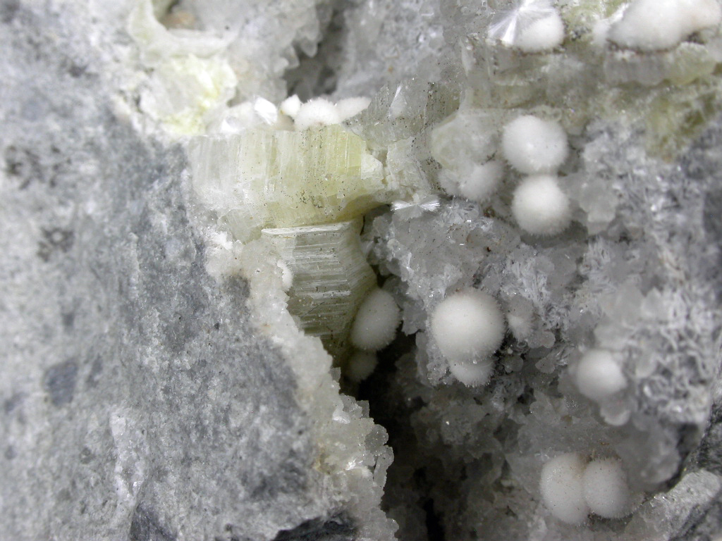 Dresserite & Weloganite