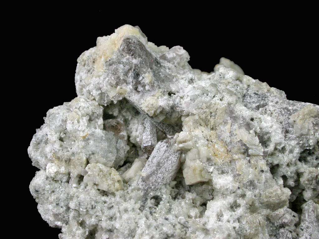 Bastnäsite-(Ce) Quartz Ankerite Gmelinite-Na Analcime & Donnayite-(Y)