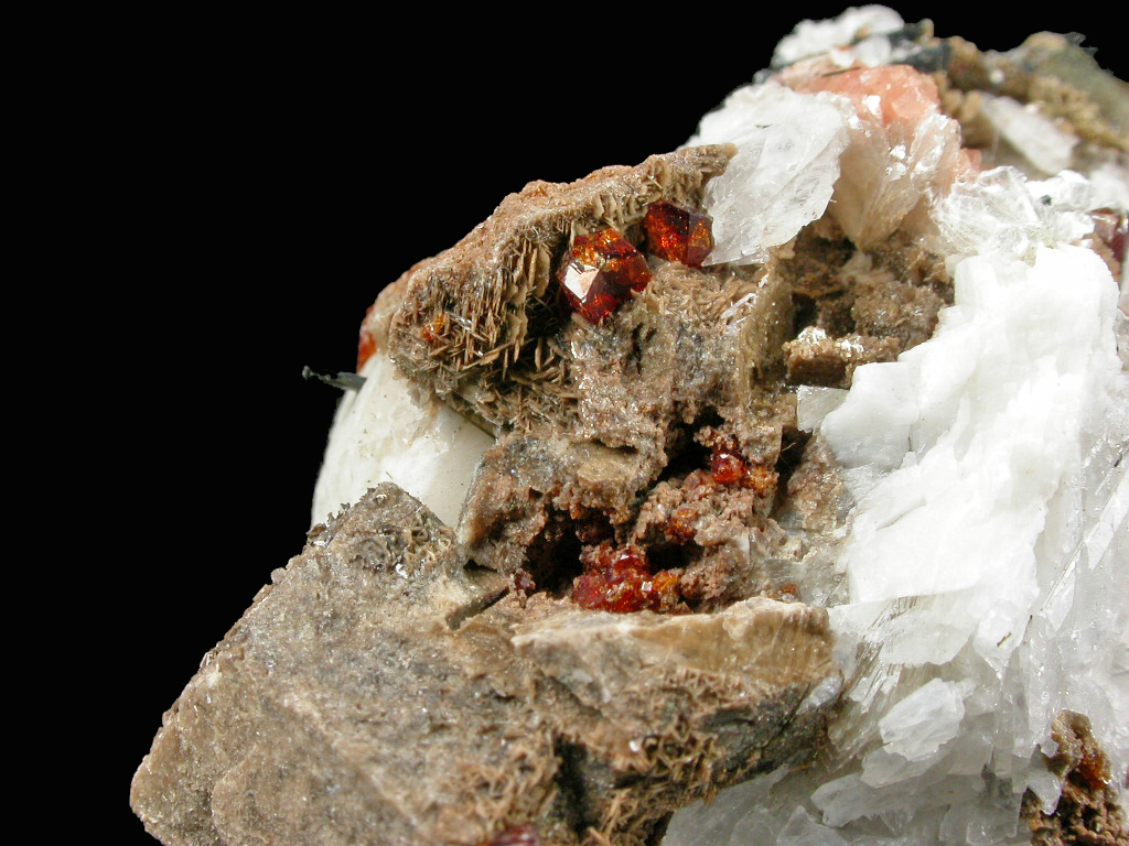 Catapleiite Manganoneptunite & Sérandite