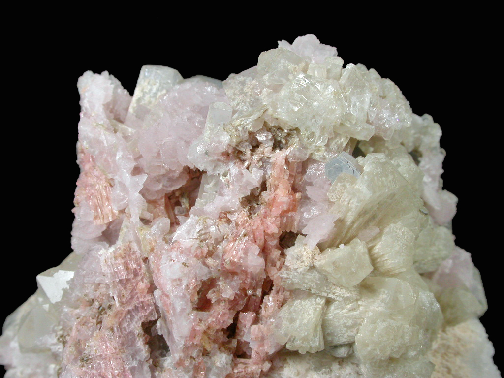 Natrolite Albite Nenadkevichite & Sérandite