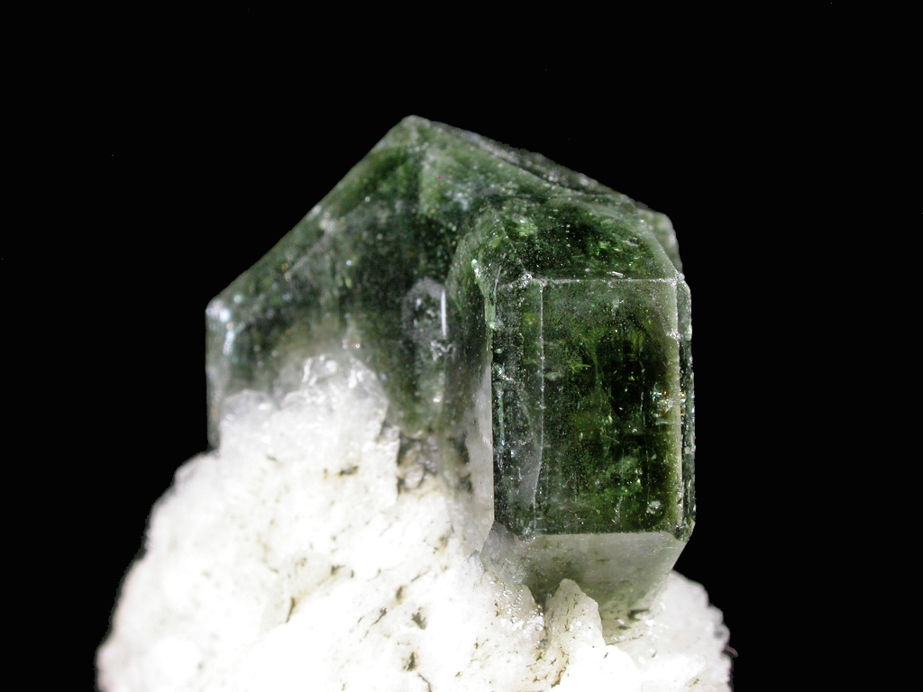 Fluorapatite