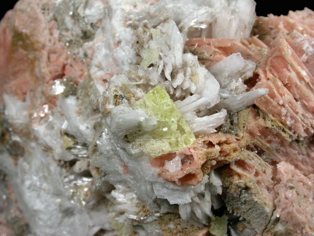 Schizolite Polylithionite & Leucophanite