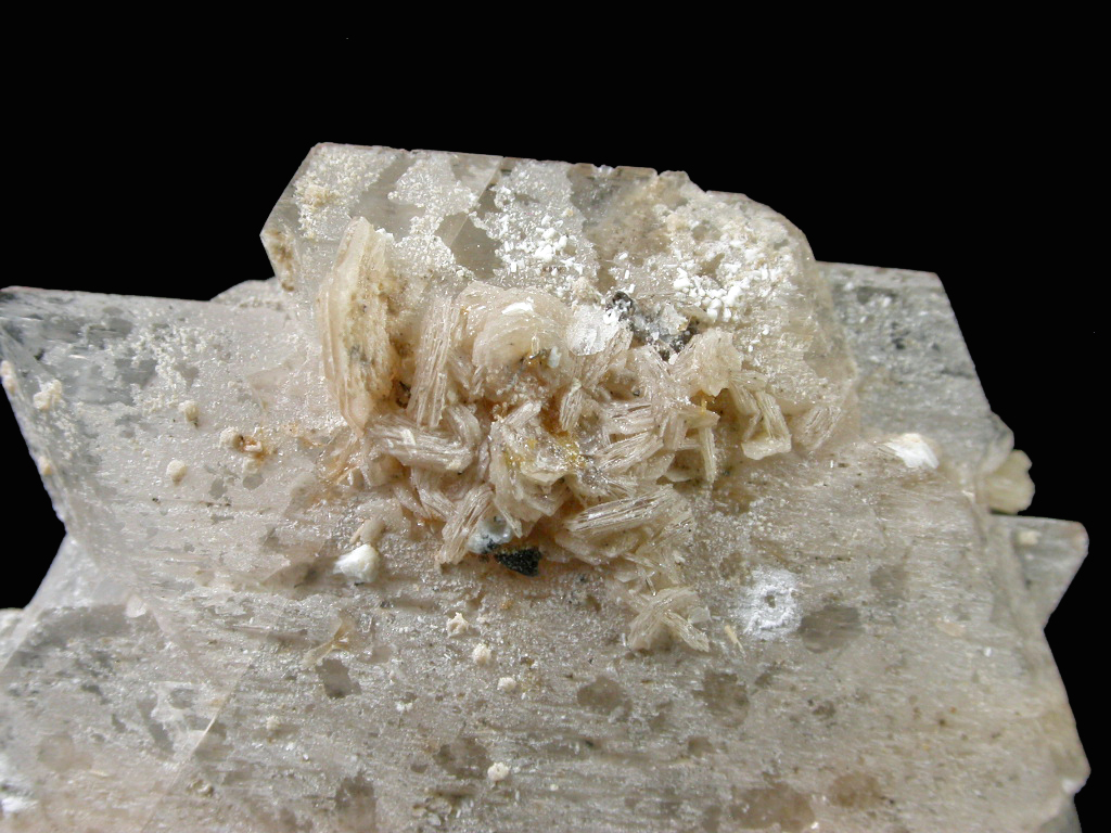 Albite & Catapleiite