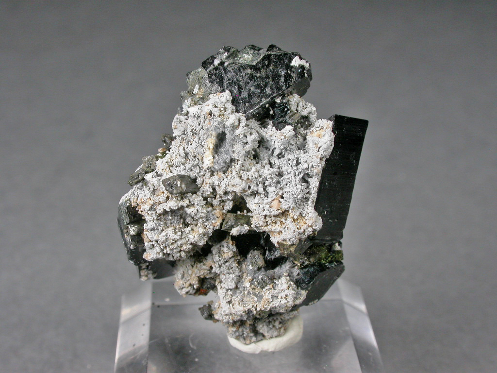 Arfvedsonite & Calcite