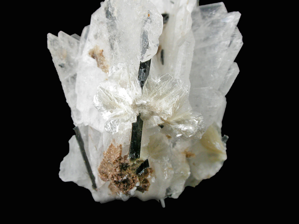 Albite Aegirine Polylithionite & Catapleiite