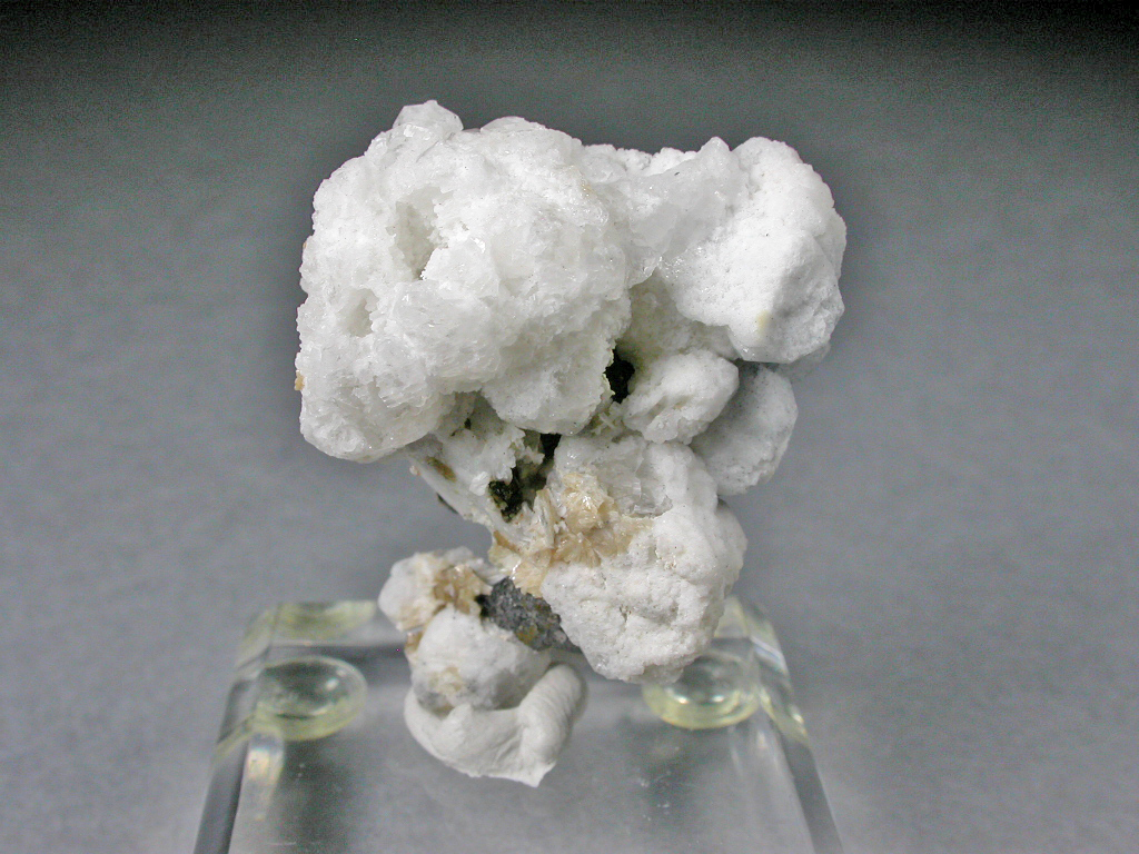 Sphalerite Sabinaite & Analcime