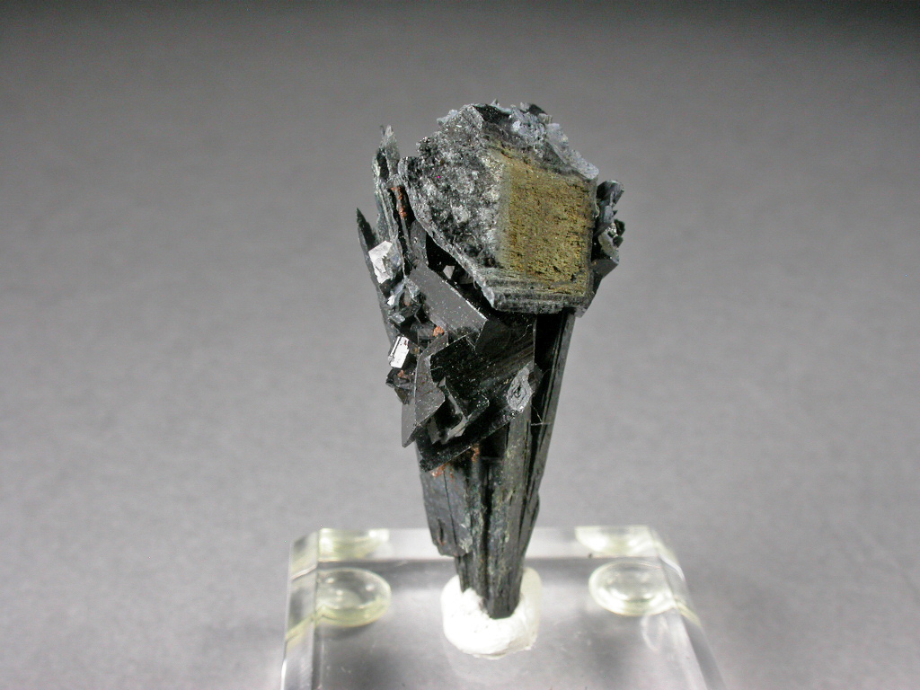 Arfvedsonite Aegirine & Zircon