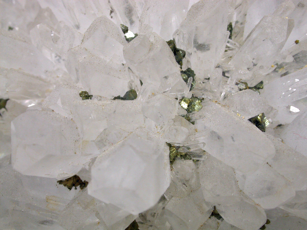 Quartz & Chalcopyrite