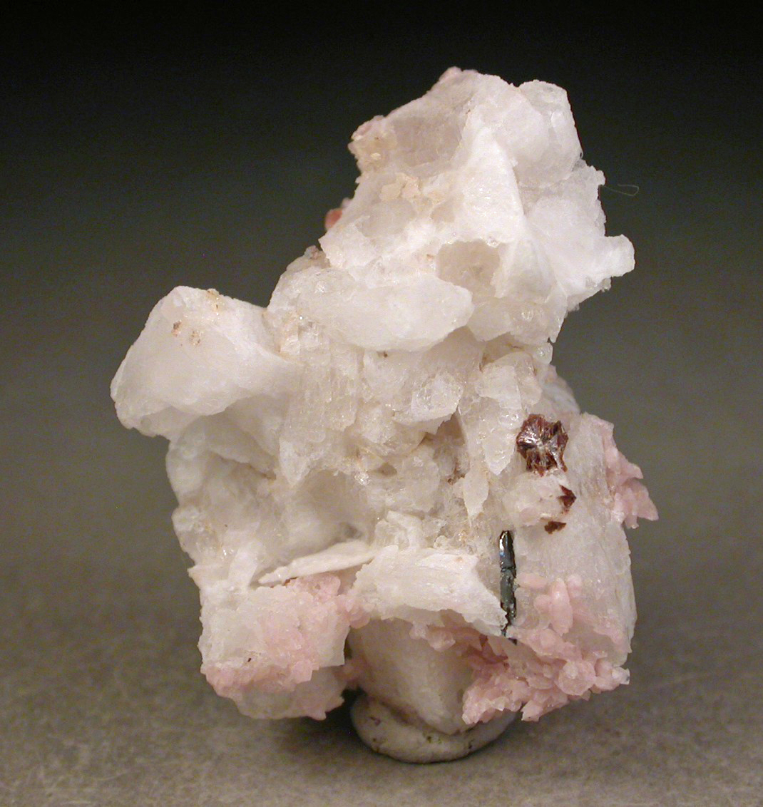 Natrolite Albite & Nenadkevichite