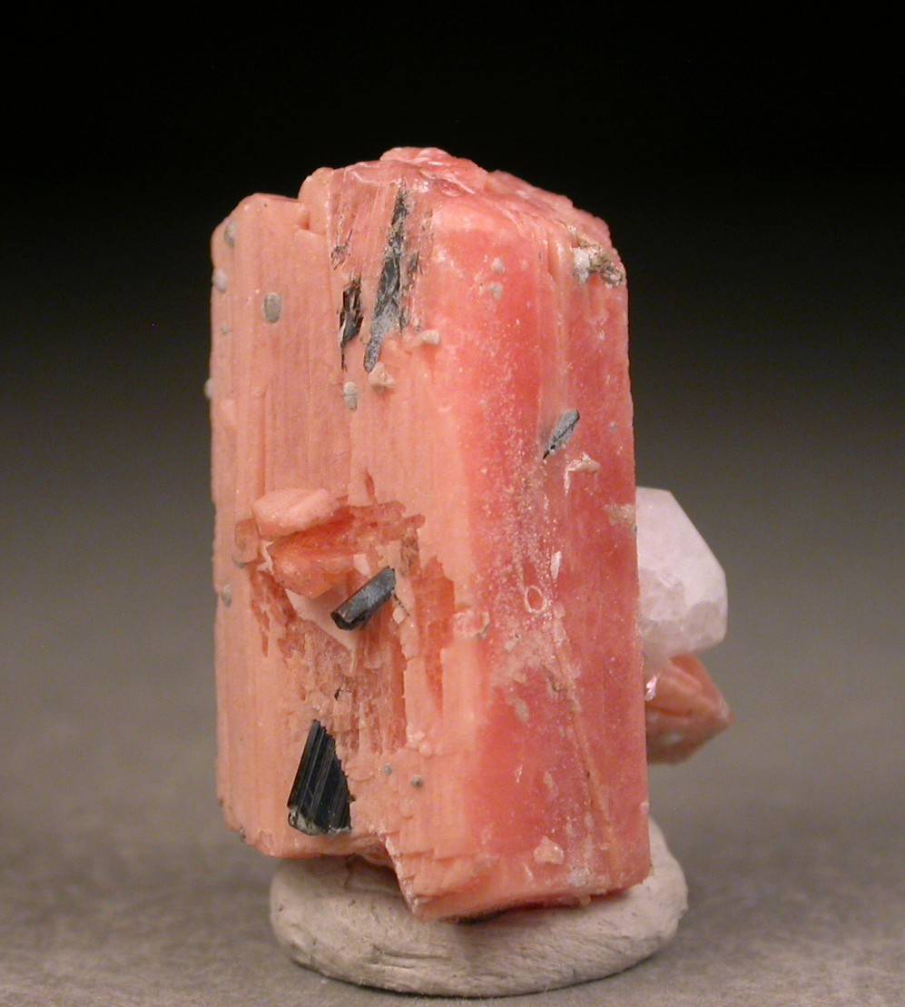 Sérandite & Genthelvite