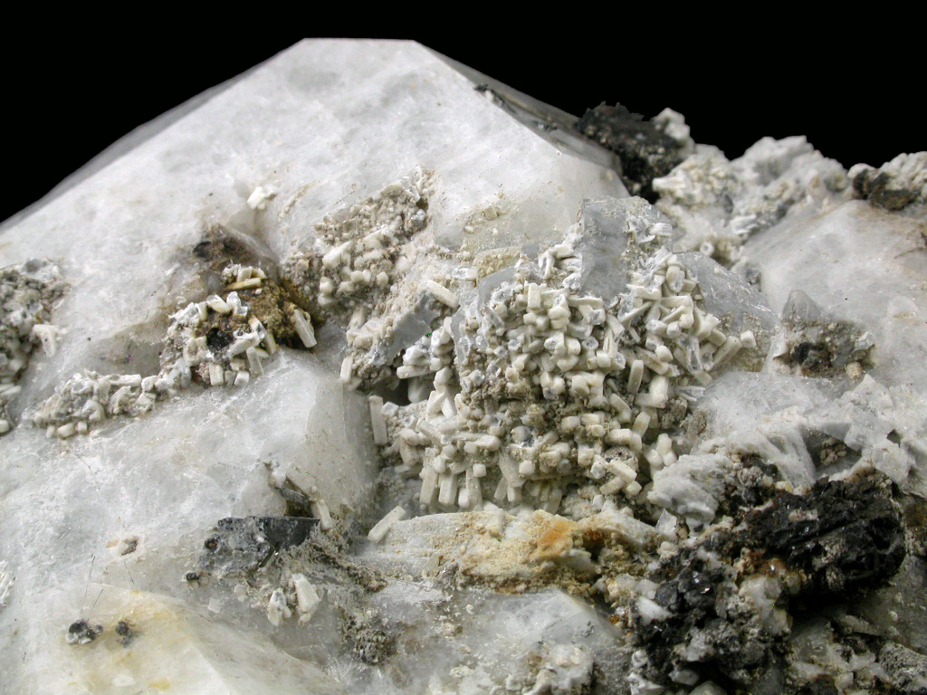 Analcime & Gonnardite