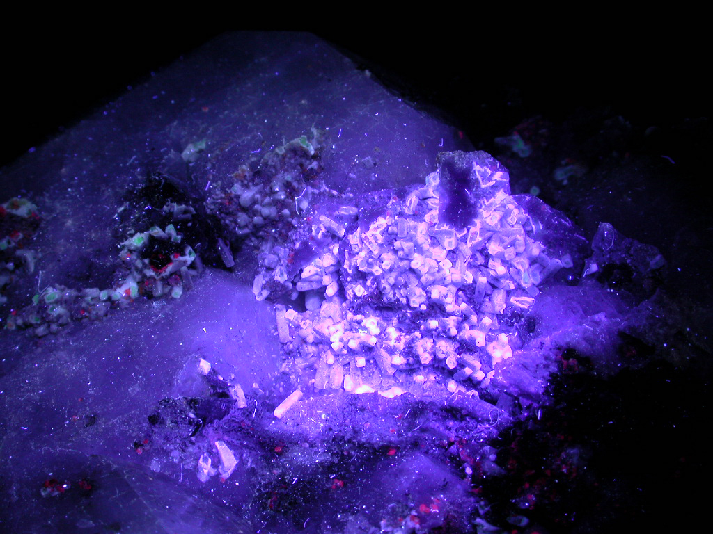 Analcime & Gonnardite