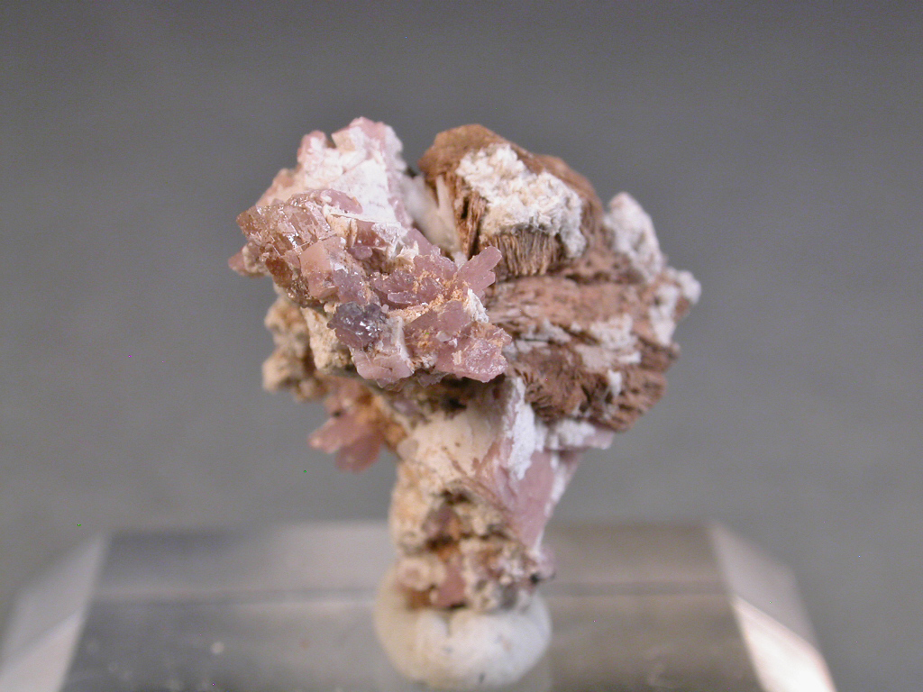 Ancylite-(Ce) Rhabdophane-(Ce) & Rhodochrosite