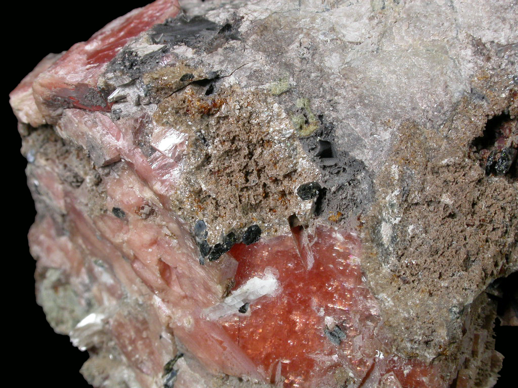 Sérandite Catapleiite & Manganoneptunite