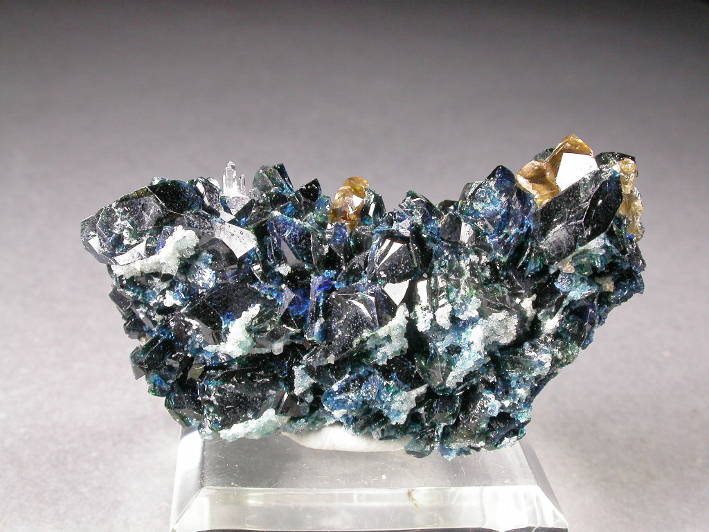 Lazulite Fluorapatite Wardite Quartz & Siderite
