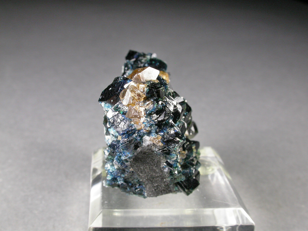 Lazulite Fluorapatite Wardite Quartz & Siderite