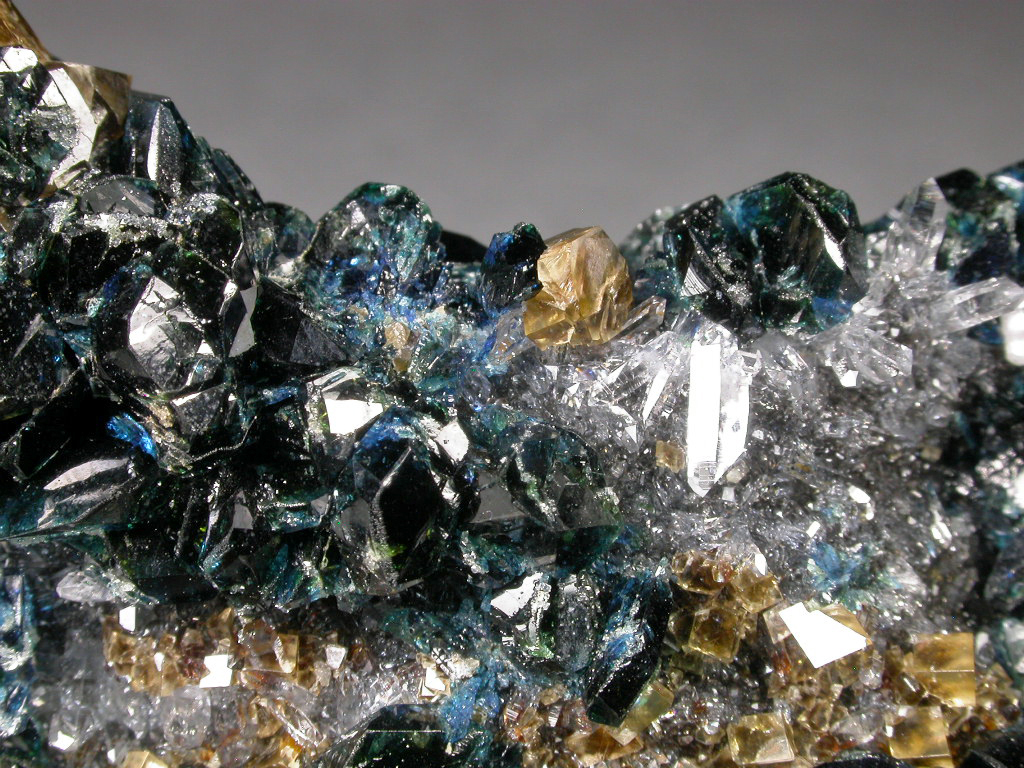 Lazulite Fluorapatite Wardite Quartz & Siderite