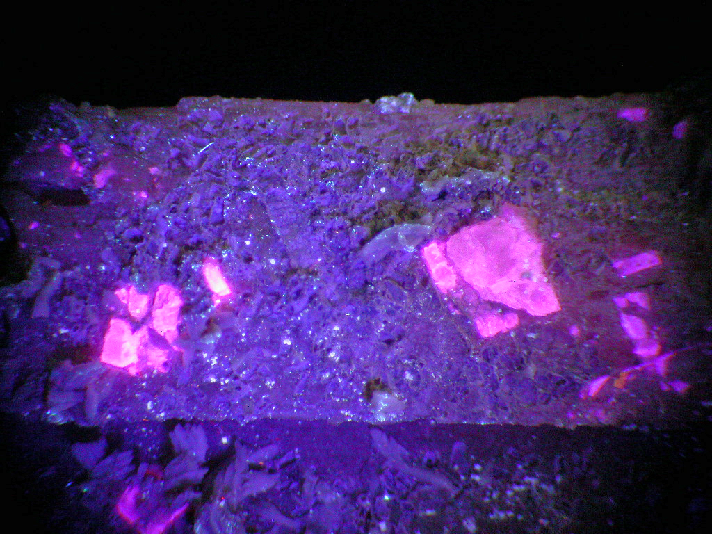 Schizolite Rhabdophane-(Ce) & Leucophanite