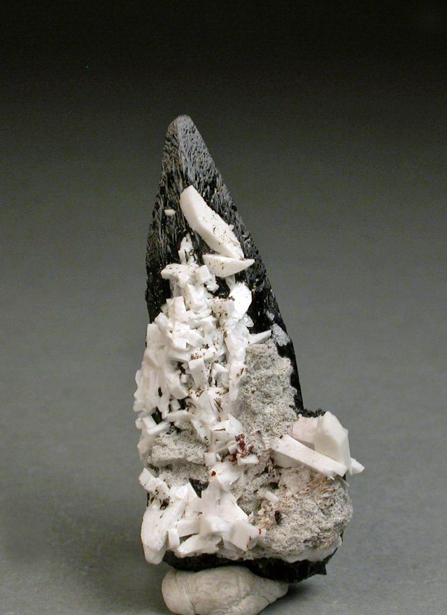 Aegirine & Manganoneptunite