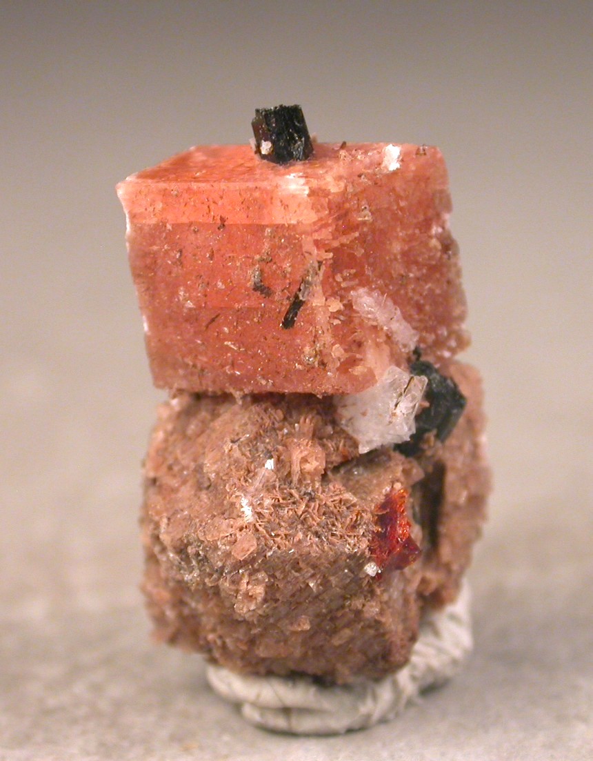 Sérandite & Catapleiite