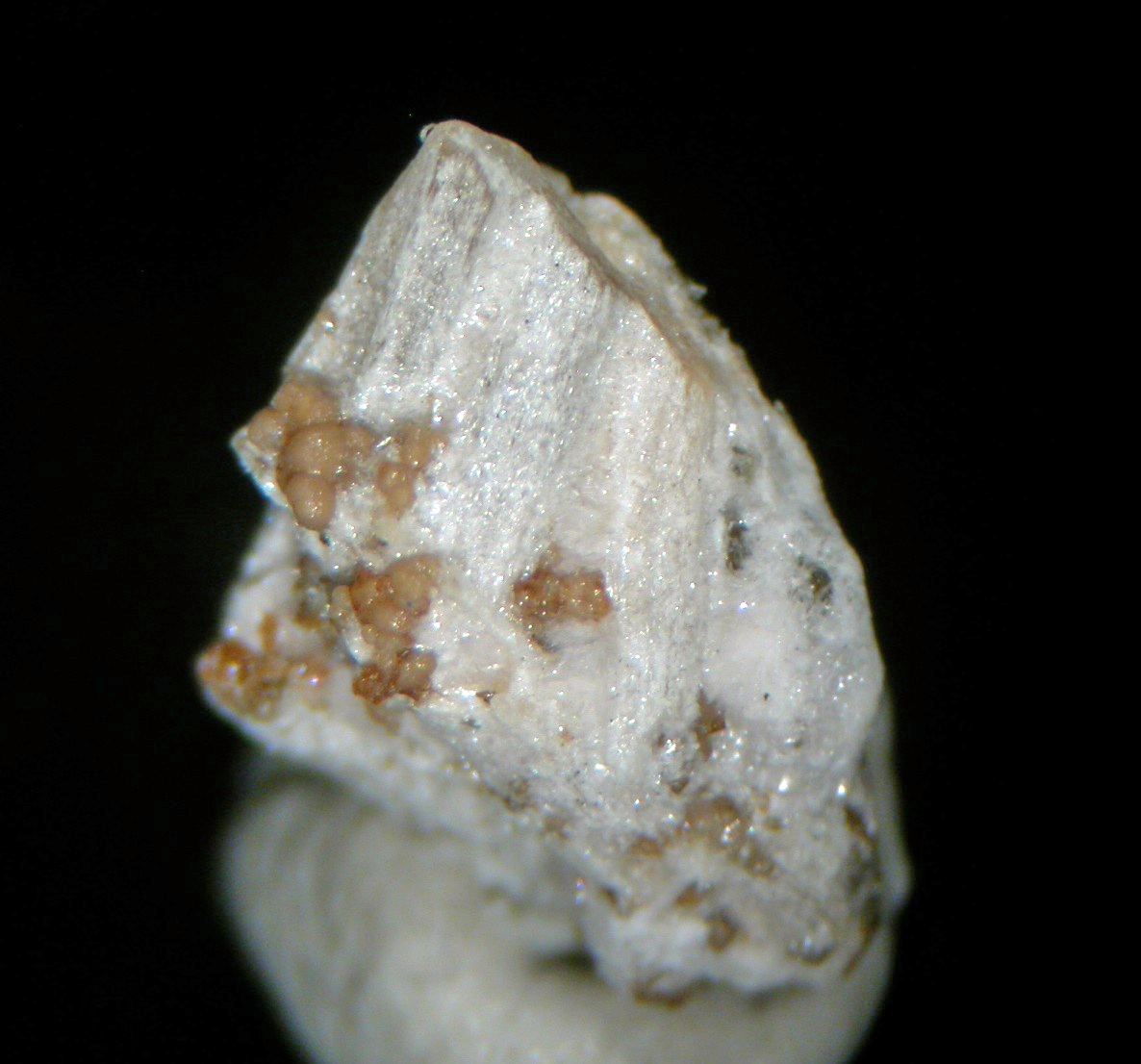 Shomiokite-(Y) & Adamsite-(Y)