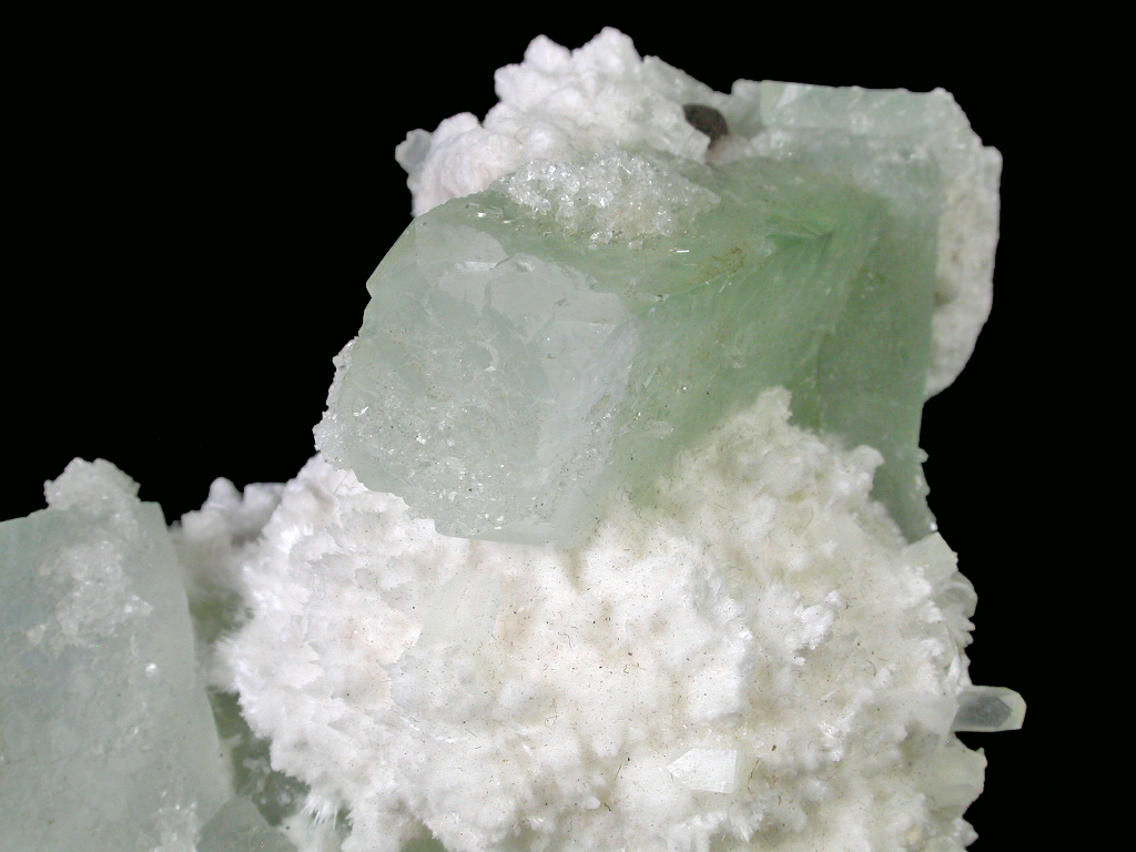 Fluorapophyllite Mordenite & Quartz