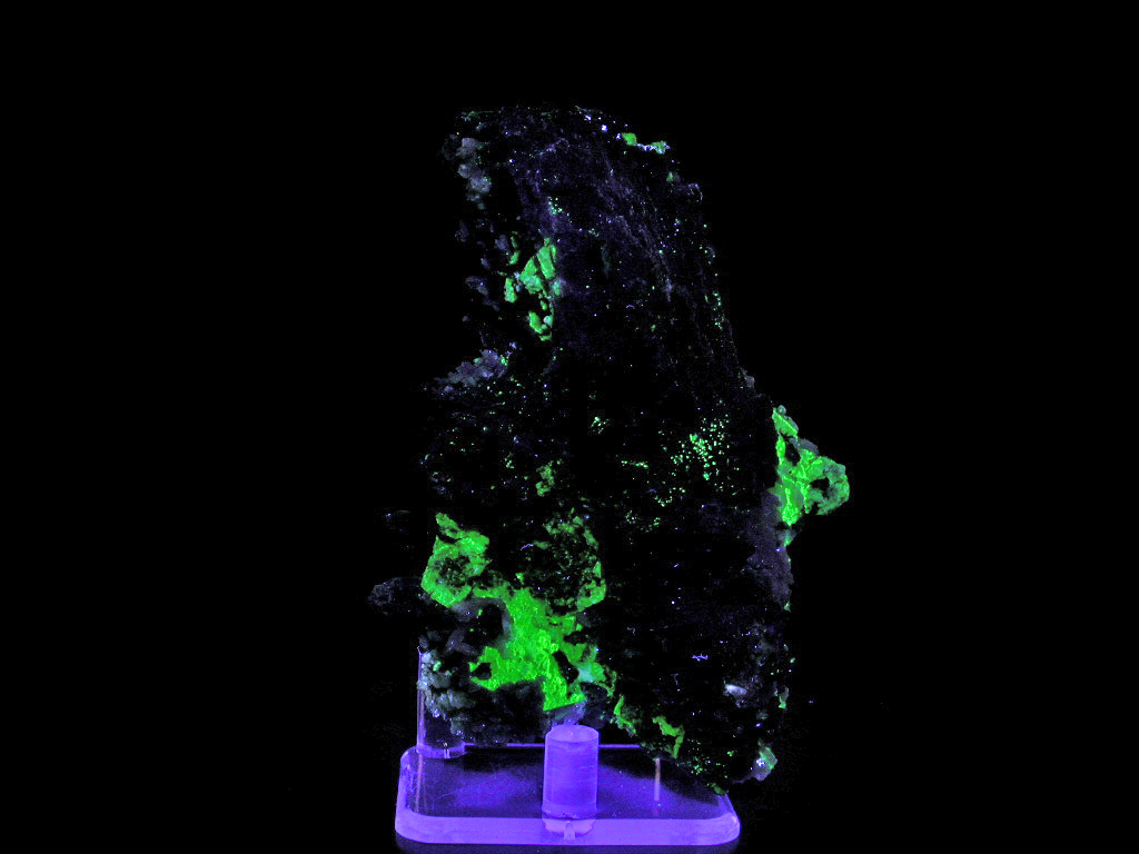 Sérandite Albite Epididymite Nenadkevichite & Aegirine