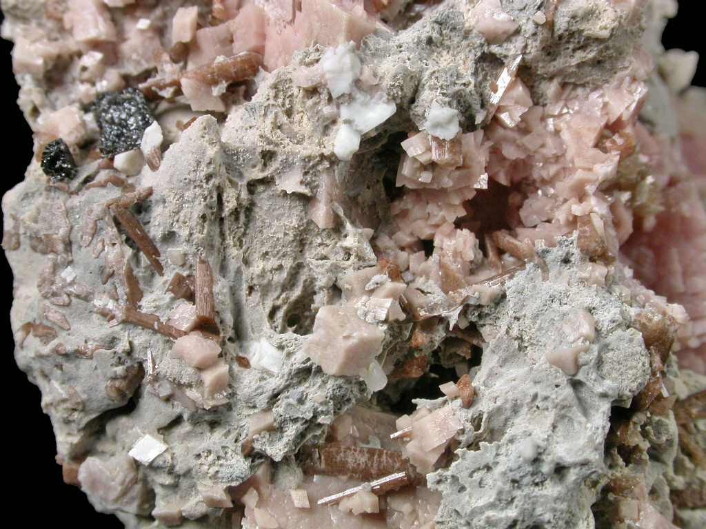 Nenadkevichite & Rhodochrosite