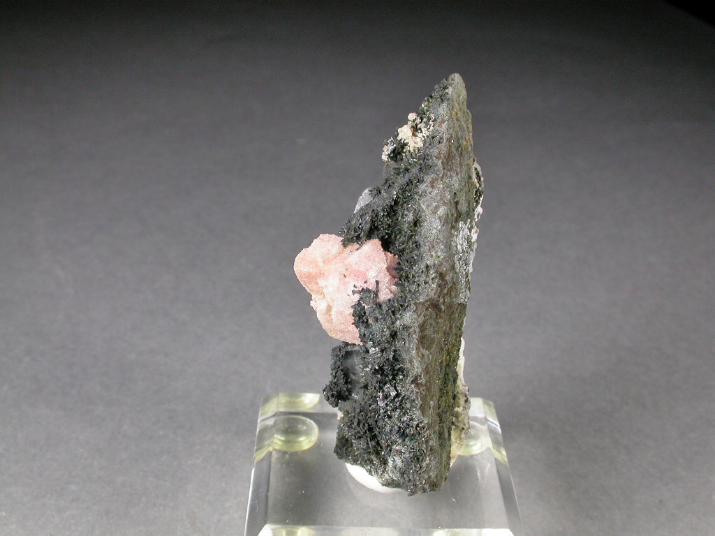 Rhodochrosite Aegirine Arfvedsonite & Calcioancylite-(Ce)
