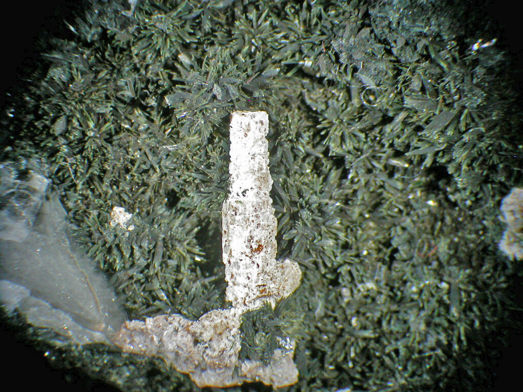 Rhodochrosite Aegirine Arfvedsonite & Calcioancylite-(Ce)