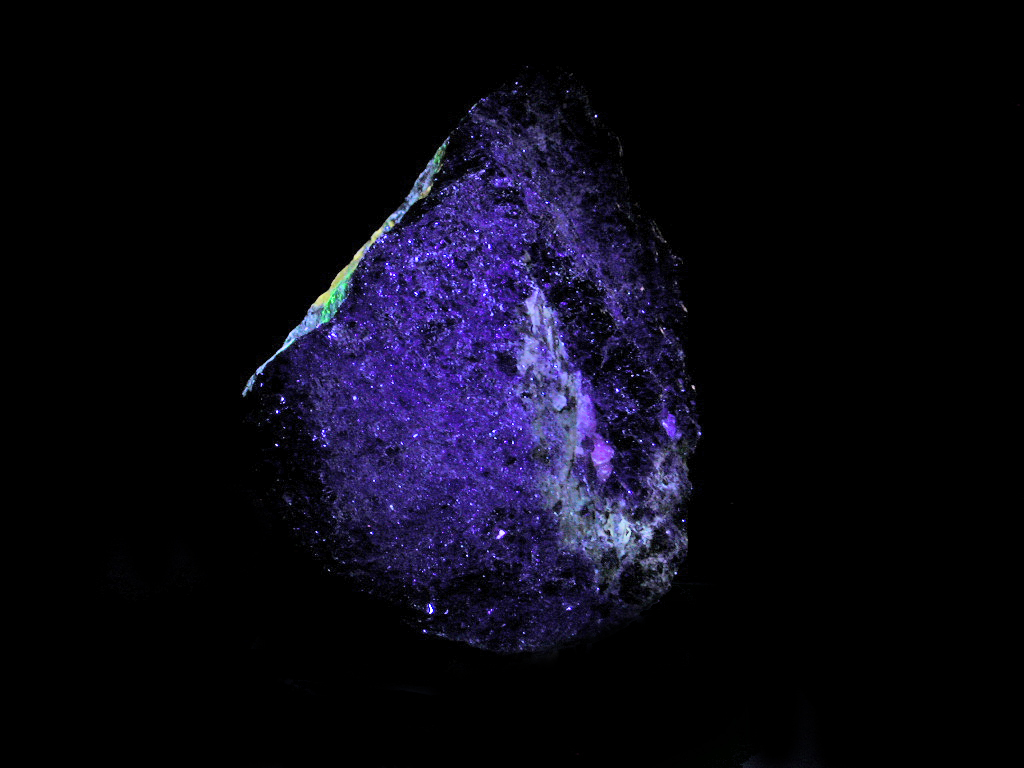 Gittinsite Vlasovite & Eudialyte