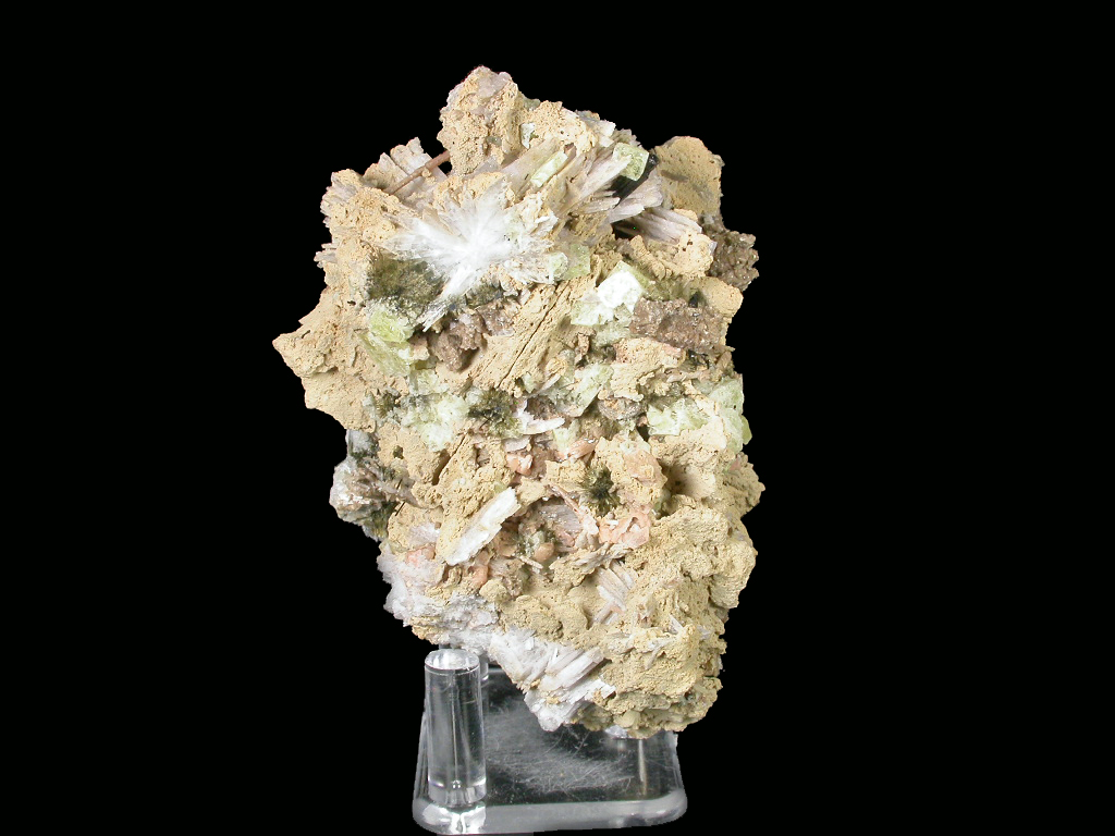 Schizolite Rhabdophane-(Ce) Albite Leucophanite Aegirine & Catapleiite
